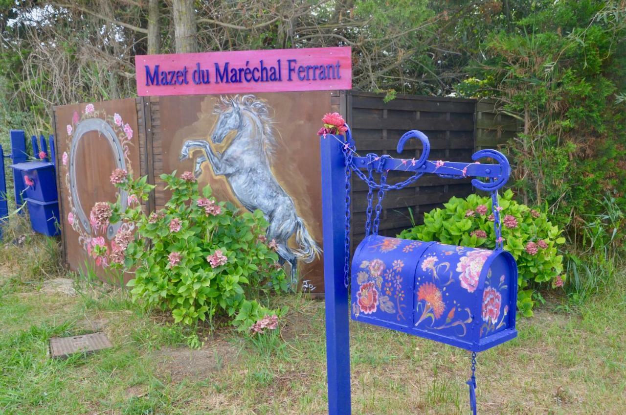 Gites Chambres D'Hotes Mazet Du Marechal Ferrant Saintes-Maries-de-la-Mer Exterior foto